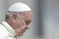 Il Papa non Convoca i Cardinali da Sette Anni. Lo Sguardo è al Conclave? Papa Pensoso 250x166