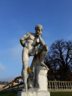 Paris Lux 3 1 250x333