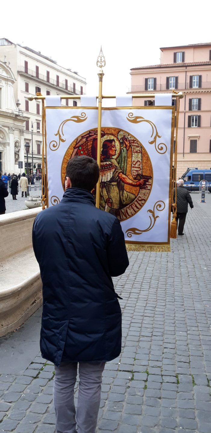 ROMA. IN SILENZIO IN PIAZZA PER ABBATTERE IL SILENZIO DEI VESCOVI. Acies 6 700x1439