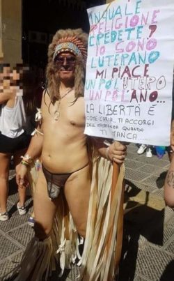 EMILIA: IL PD FORZA PER LA LEGGE FILO-LGBT. NONOSTANTE I LEGAMI POLITICI CON GLI ORRORI DI BIBBIANO. Pisa Pride 250x403