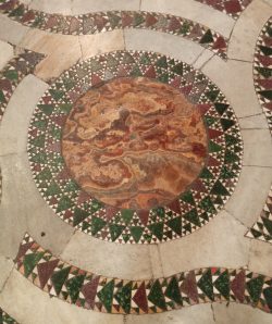 Le Letture della Messa: Troppe, Troppo Varie, a Distanza di Troppo Tempo? San Mosaico 4 250x298
