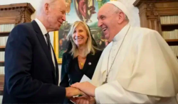 Papa Biden 250x147