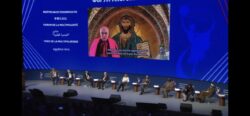 La élite está dispuesta a hacer cualquier cosa para encubrir sus crímenes. Incluso la guerra nuclear. Monseñor Viganò Vigano Pax Christi Multipolari 250x116