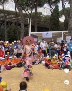 Bergolio Olimpico Bambini Lgbtq 2 250x315